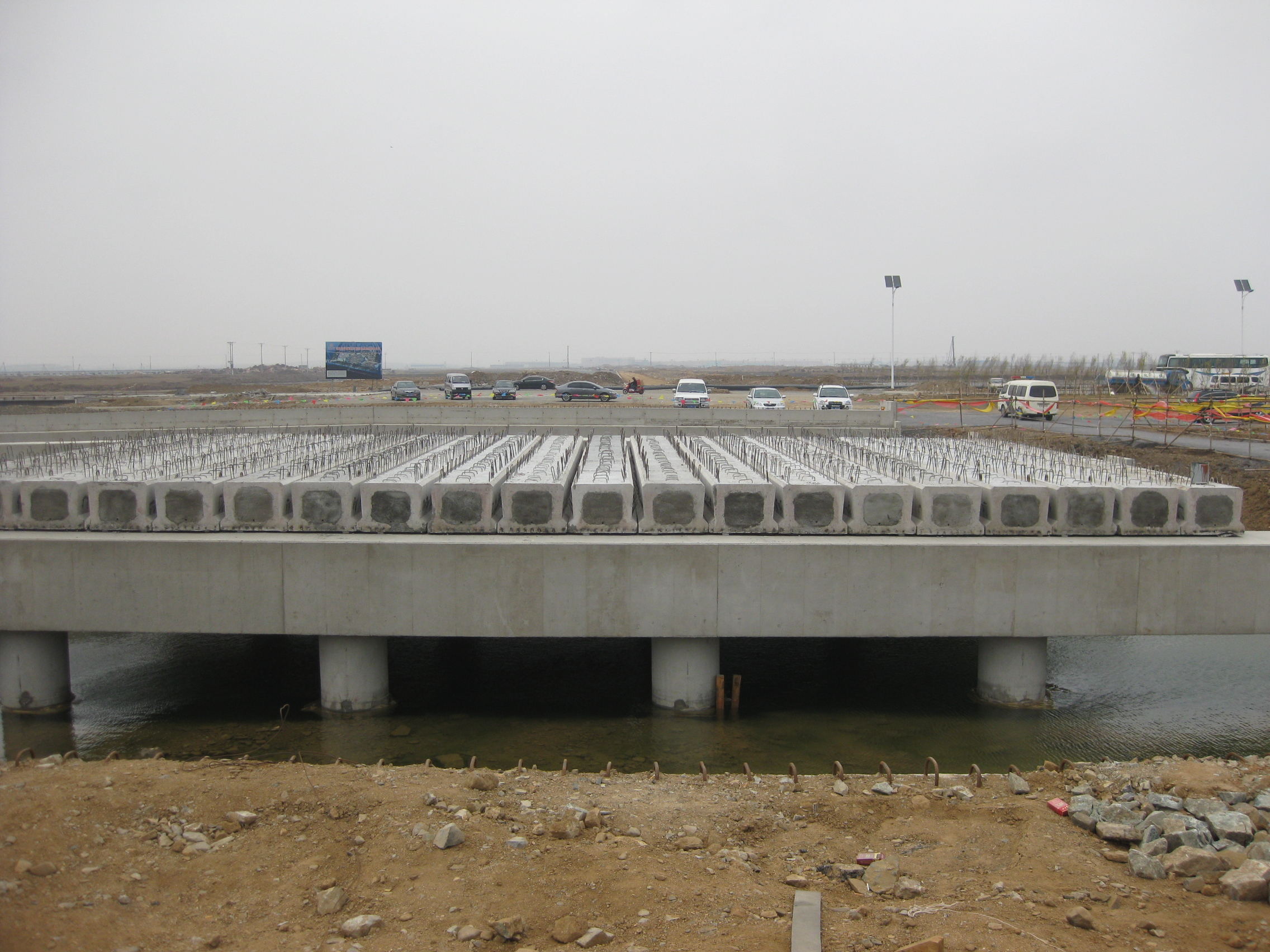 橋梁板的承載力